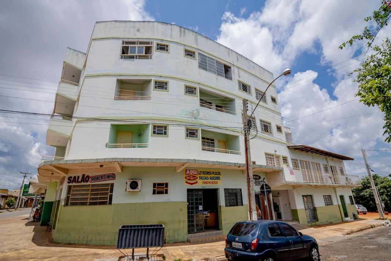Flat bem legal Caldas Novas Bagian luar foto